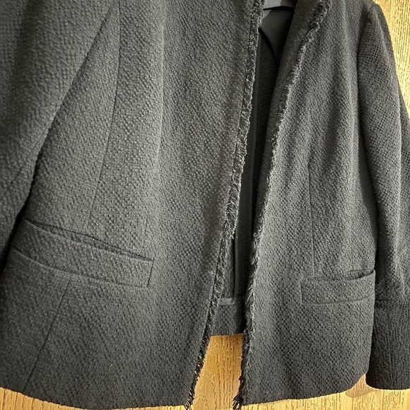 Ann Taylor Women’s Black Frayed Trim Open Front Tweed Blazer Jacket Sz-12P - Picture 3 of 6